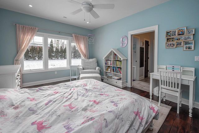 15105 Froedtert DRIVE, Elm Grove, WI 53122