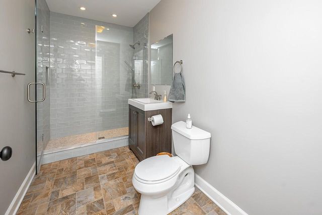 15105 Froedtert DRIVE, Elm Grove, WI 53122