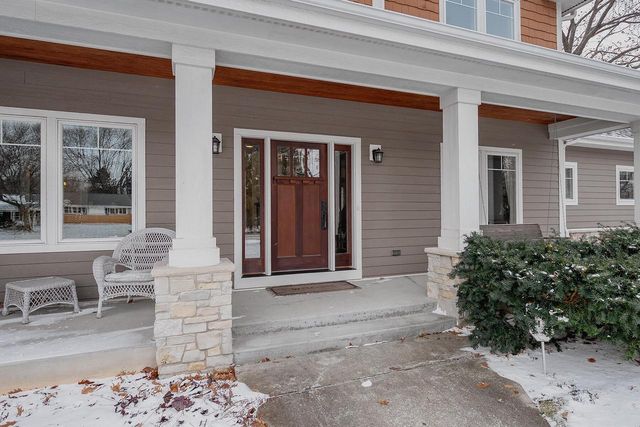 15105 Froedtert DRIVE, Elm Grove, WI 53122