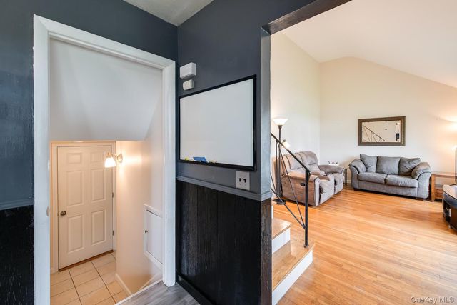 4 Edgewood Drive, Saugerties, NY 12477