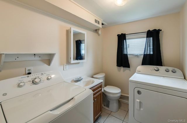 4 Edgewood Drive, Saugerties, NY 12477