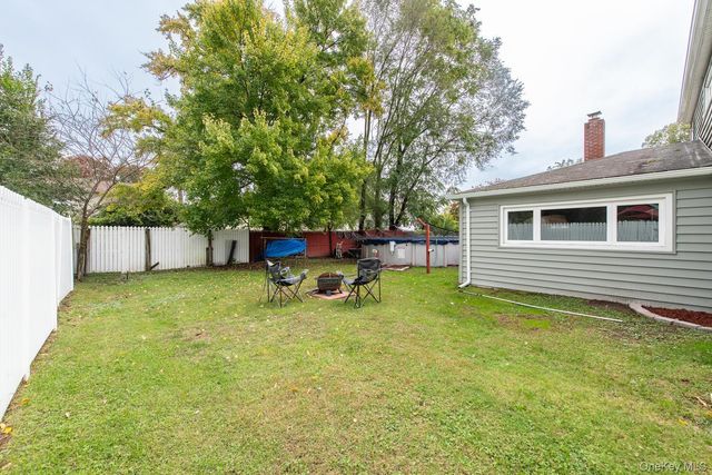 4 Edgewood Drive, Saugerties, NY 12477