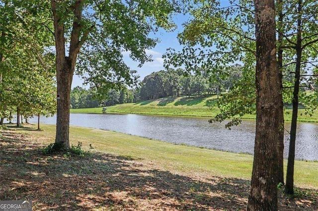 105 W Lake Boulevard, Carrollton, GA 30116