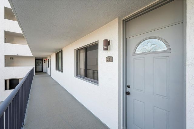 1591 GULF BOULEVARD 203S, Clearwater Beach, FL 33767