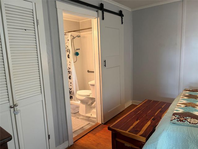 307 Whitehead ST, Smithville, TX 78957