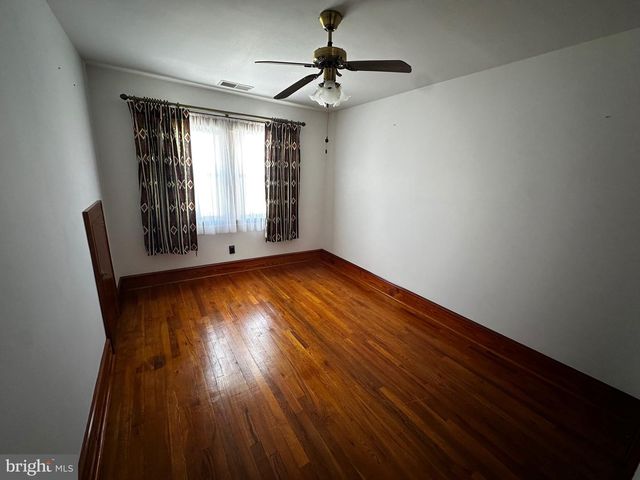 3500 PAW PAW RD, Paw Paw, WV 25434