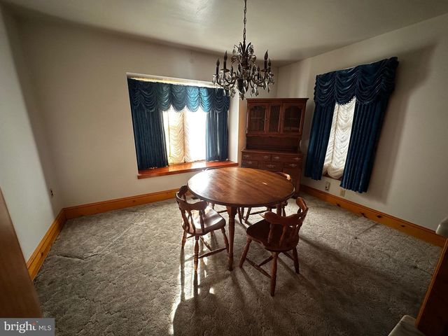 3500 PAW PAW RD, Paw Paw, WV 25434