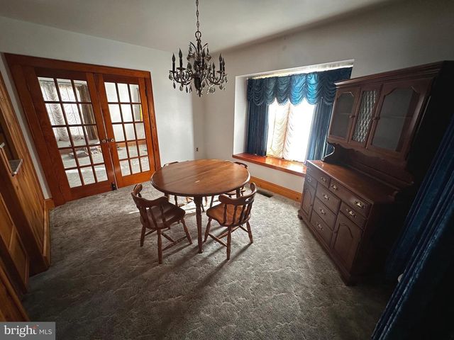 3500 PAW PAW RD, Paw Paw, WV 25434