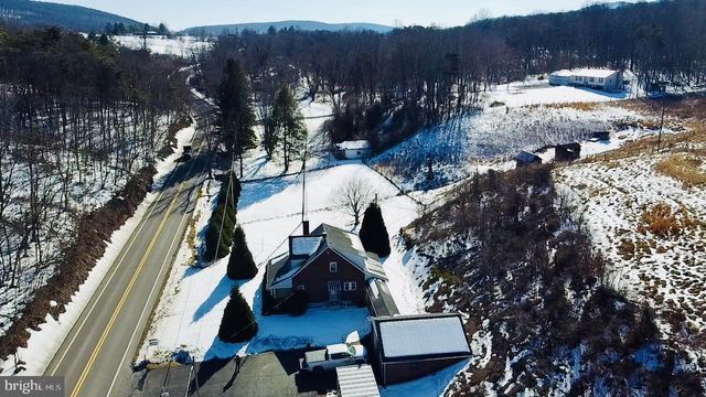 3500 PAW PAW RD, Paw Paw, WV 25434