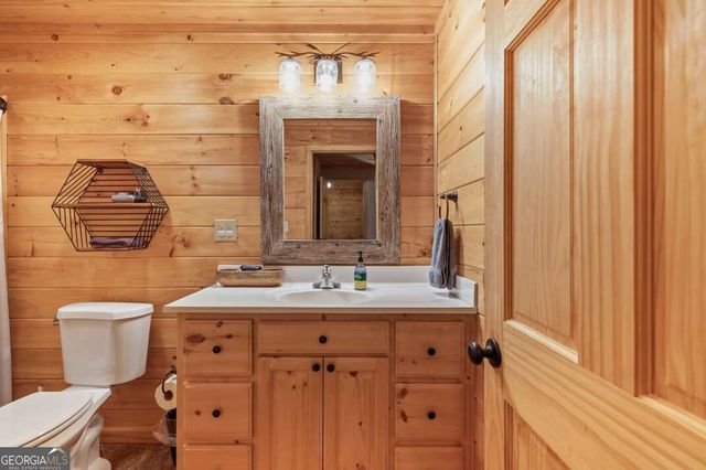 145 Fox Run Lane, Blue Ridge, GA 30513