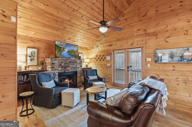 145 Fox Run Lane, Blue Ridge, GA 30513