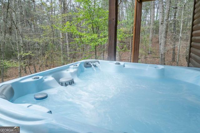 145 Fox Run Lane, Blue Ridge, GA 30513
