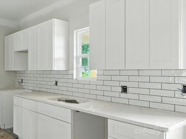 1427 Blackbird Drive, Clover, SC 29710