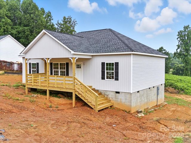 1427 Blackbird Drive, Clover, SC 29710