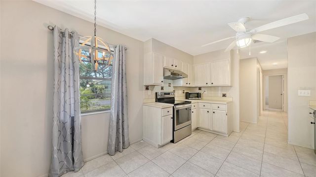 5056 BARRINGTON CIRCLE 2602, Sarasota, FL 34234