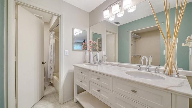 5056 BARRINGTON CIRCLE 2602, Sarasota, FL 34234