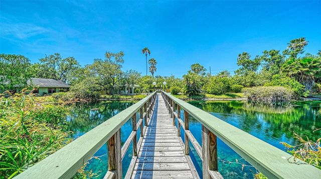 5056 BARRINGTON CIRCLE 2602, Sarasota, FL 34234