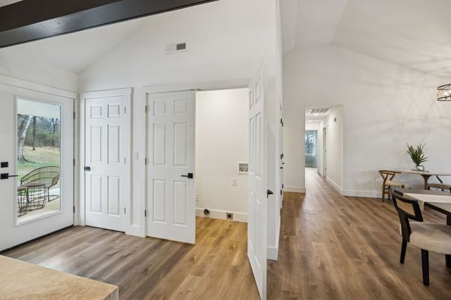 670 Northridge Rd, Columbia, TN 38401