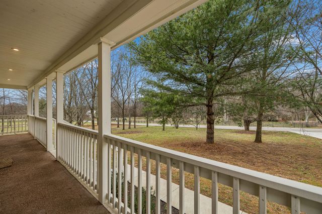 670 Northridge Rd, Columbia, TN 38401