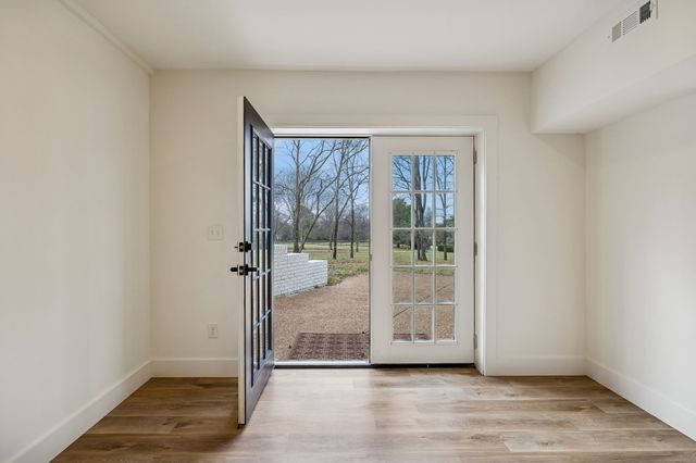 670 Northridge Rd, Columbia, TN 38401