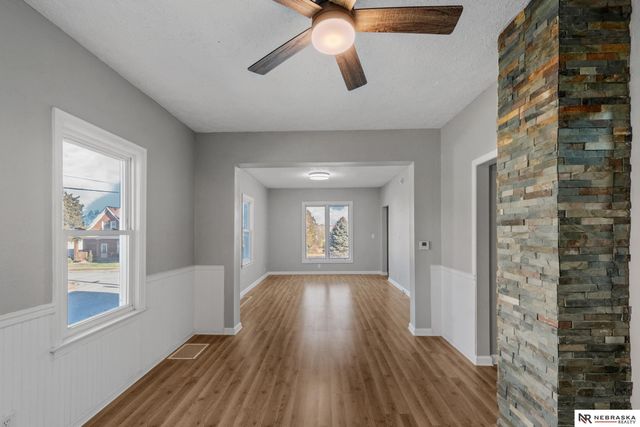 4504 S 32nd Street, Omaha, NE 68107