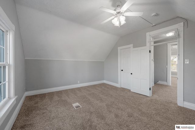 4504 S 32nd Street, Omaha, NE 68107