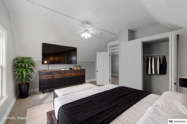 4504 S 32nd Street, Omaha, NE 68107