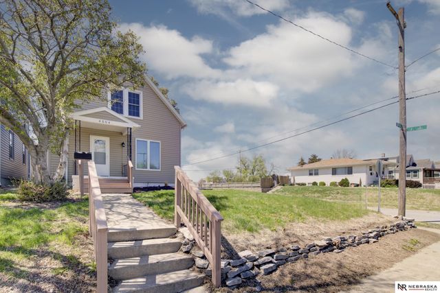 4504 S 32nd Street, Omaha, NE 68107