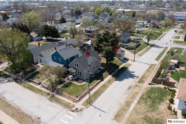 4504 S 32nd Street, Omaha, NE 68107