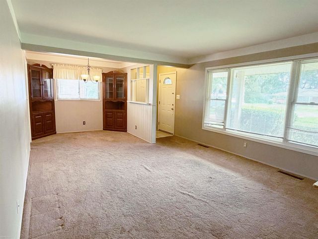 22431 Remick Drive, Clinton Township, MI 48035