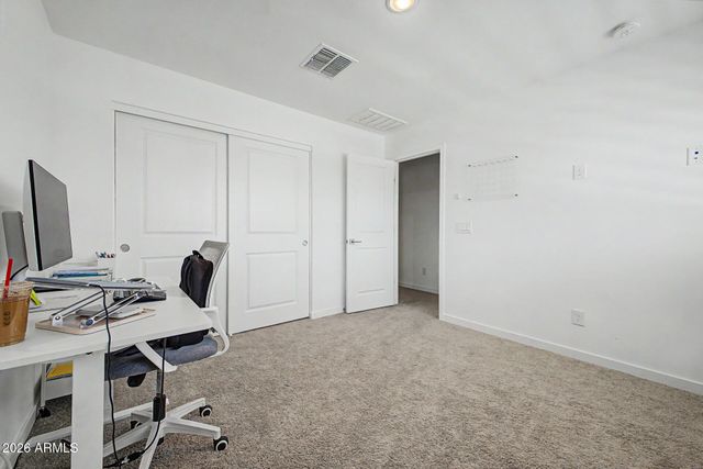 7417 W NORTHVIEW Avenue, Glendale, AZ 85303