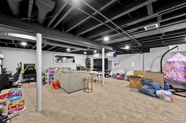 1906 Carlysle Street, Dearborn, MI 48124