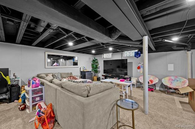1906 Carlysle Street, Dearborn, MI 48124