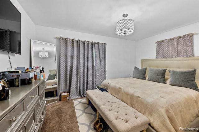 1906 Carlysle Street, Dearborn, MI 48124