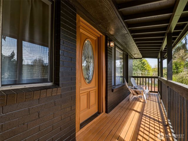 1366 SE SE High Ridge Ct, Port Orchard, WA 98367