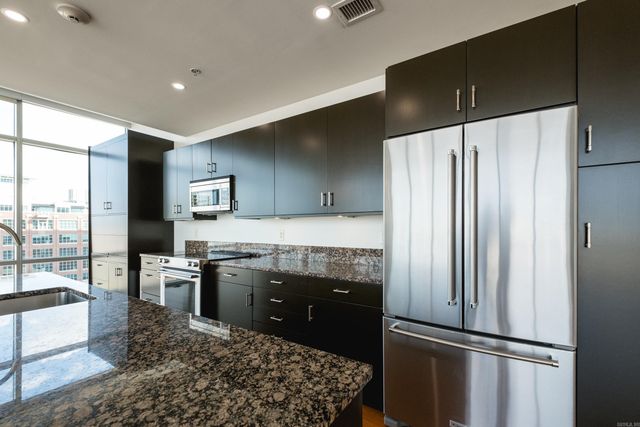 300 E 3rd St Apt 702, Little Rock, AR 72201