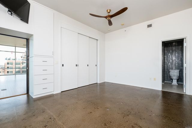 300 E 3rd St Apt 702, Little Rock, AR 72201