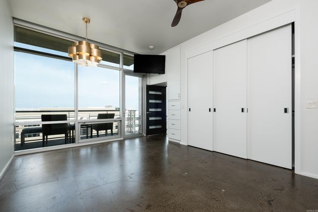 300 E 3rd St Apt 702, Little Rock, AR 72201