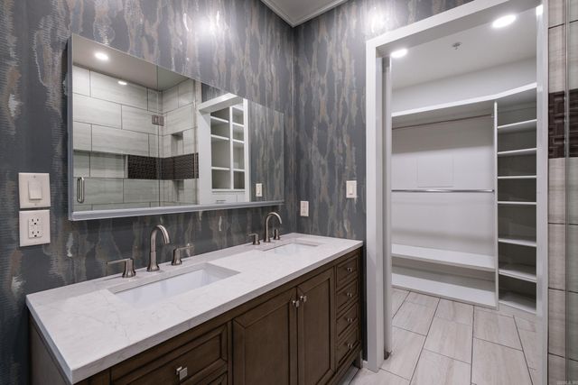 300 E 3rd St Apt 702, Little Rock, AR 72201