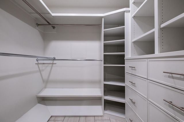 300 E 3rd St Apt 702, Little Rock, AR 72201