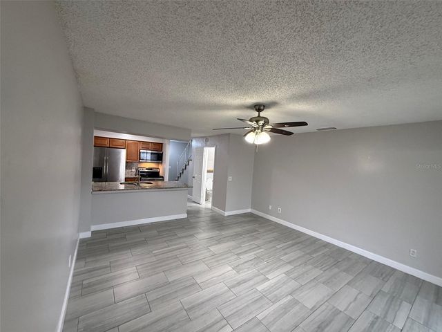 6130 OAK CLUSTER CIRCLE, Tampa, FL 33634
