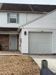 6130 OAK CLUSTER CIRCLE, Tampa, FL 33634