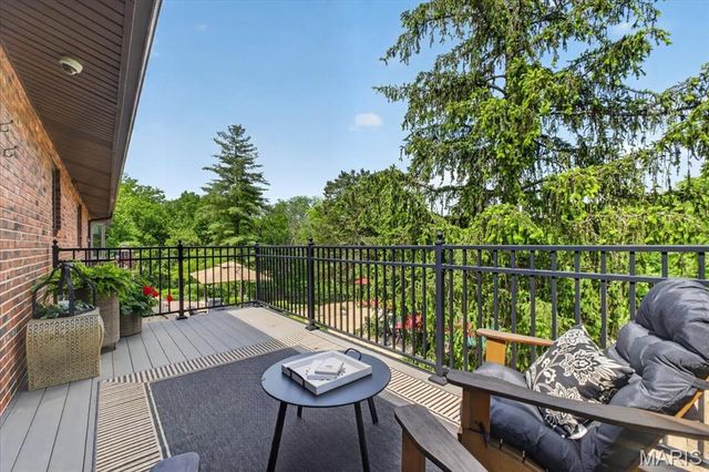 2849 Erb Road, St Louis, MO 63129