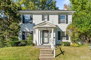 203 S Calumet Avenue, Aurora, IL 60506