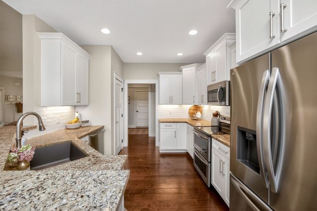 5601 NE Hillcrest Drive, Ankeny, IA 50021