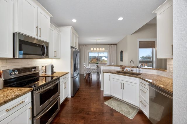 5601 NE Hillcrest Drive, Ankeny, IA 50021