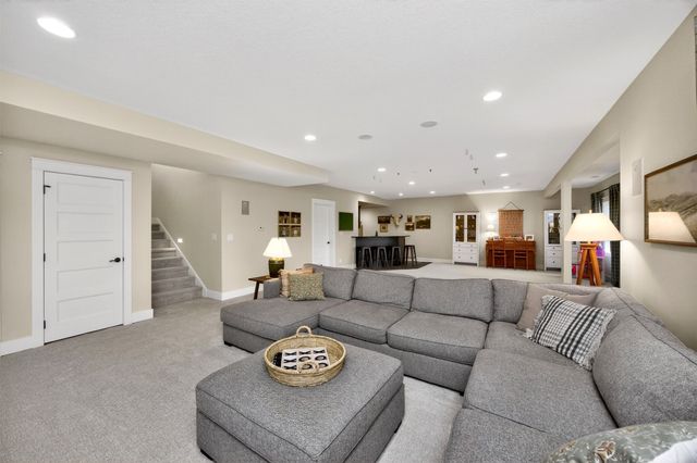 5601 NE Hillcrest Drive, Ankeny, IA 50021