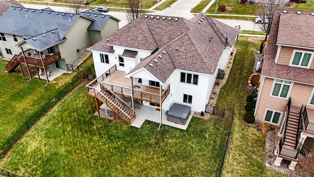 5601 NE Hillcrest Drive, Ankeny, IA 50021