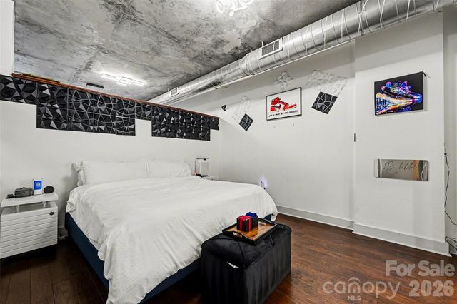 505 E 6th Street 803, Charlotte, NC 28202