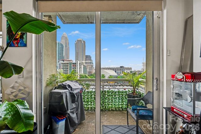 505 E 6th Street 803, Charlotte, NC 28202